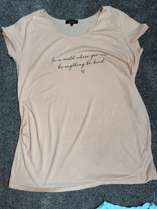 New Look New look longline maternity tshirt