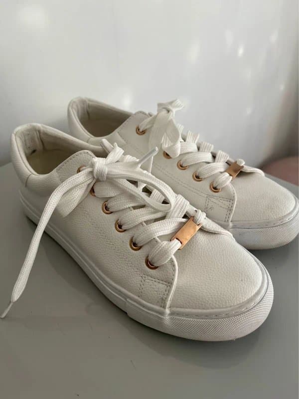 New Look New Look white trainers size 6