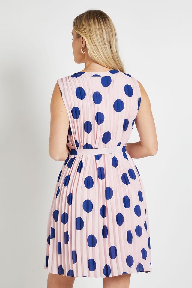 Wallis Wallis Women's Petite Polka Dot Pleated Shift Dress in Pink - 3