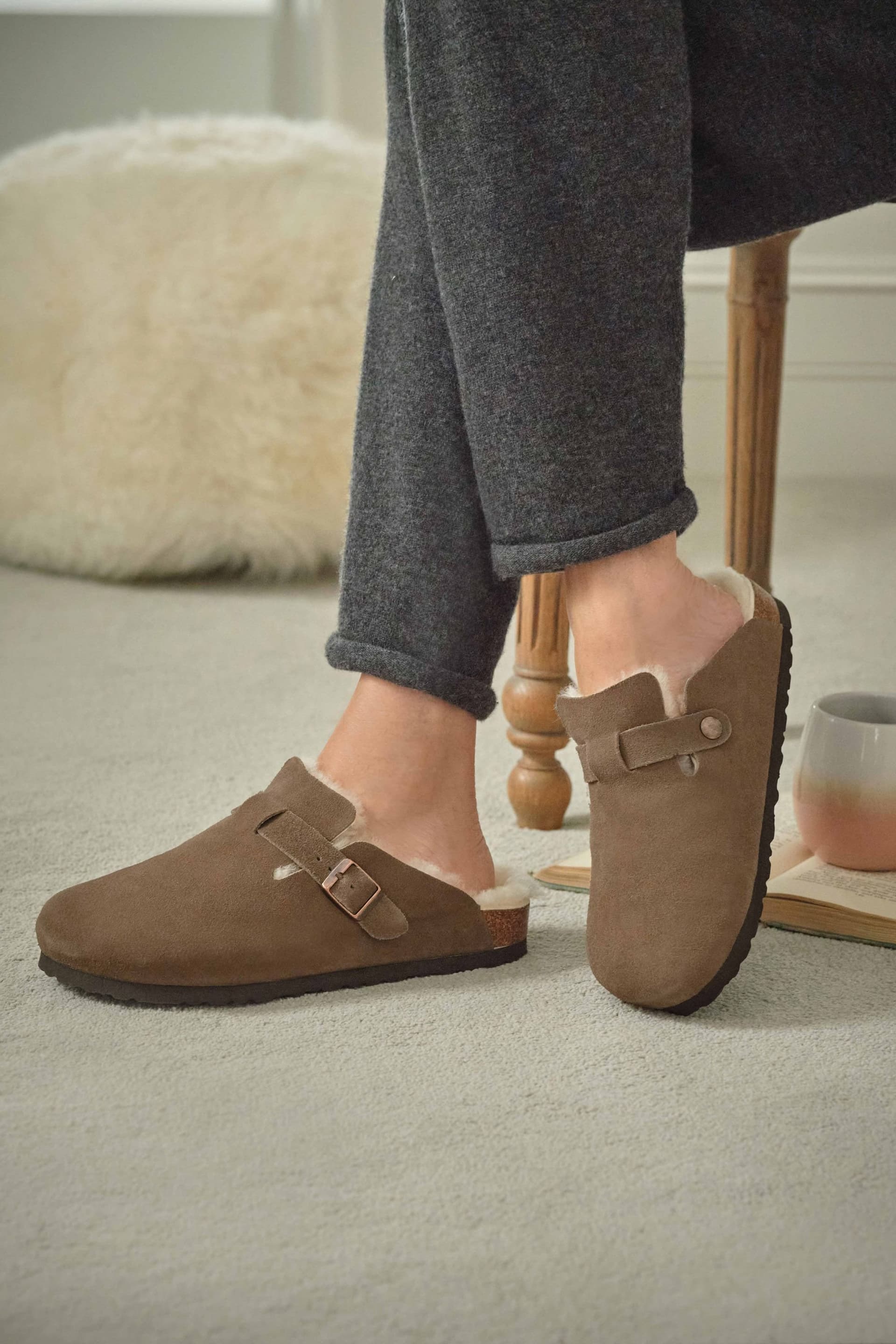 WoolOvers WoolOvers Women's Sheepskin Footbed Slippers in Taupe