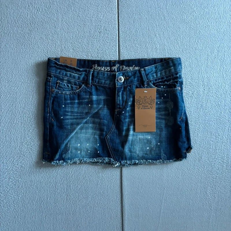 New Look Early 00’s y2k New Look Deadstock Faded Style Low Rise Boho Hippy Denim Mini Skirt