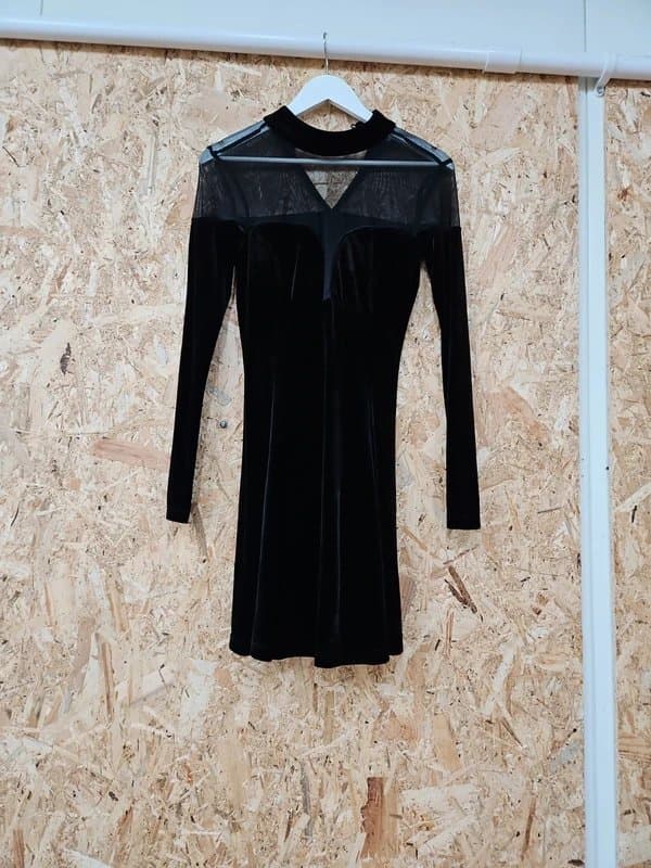 ASOS Black velvet size 8 asos  dress