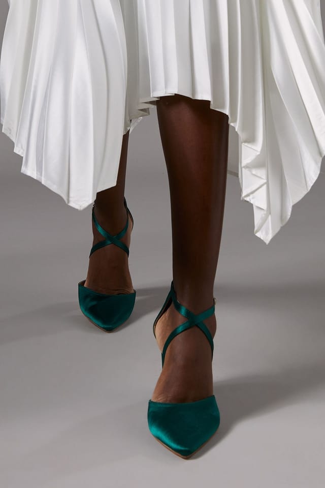 Coast Coast Women's Wide Fit Treat Satin Cross Strap Pointed Block Heel Court Shoes in Emerald - 2