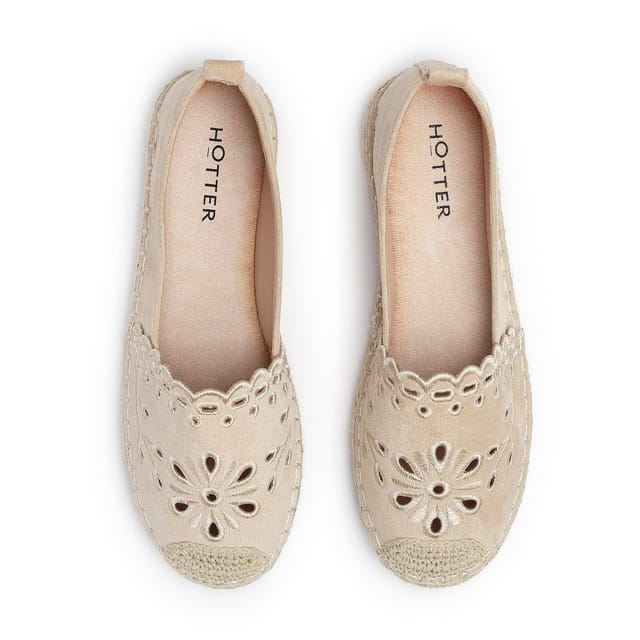 Hotter Hotter Women's 'Sundaze' Espadrilles in Light Beige - 3