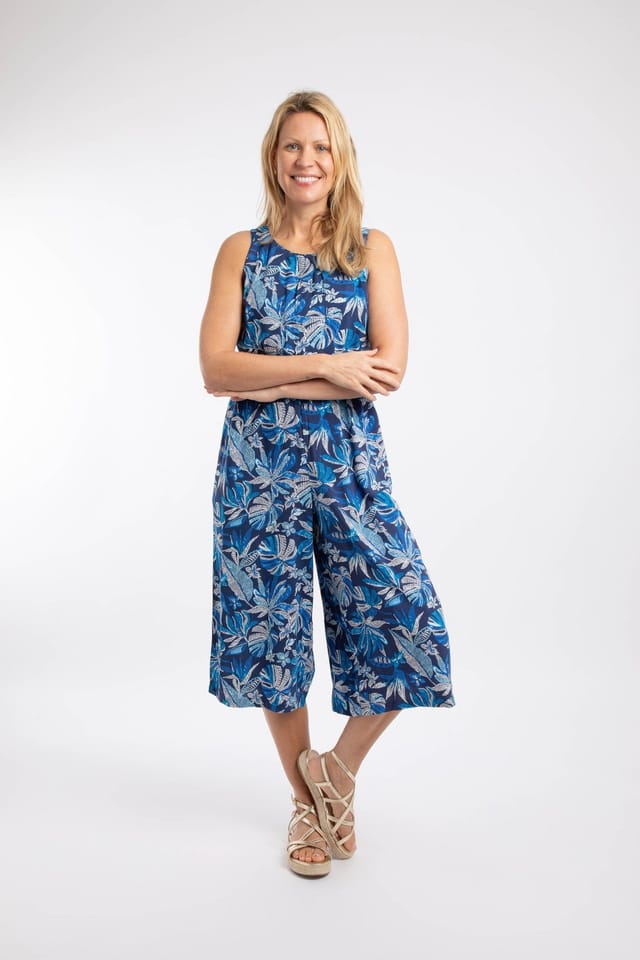 Weird Fish Weird Fish Women's Nalani Printed Viscose Jumpsuit in Dark Indigo - 3
