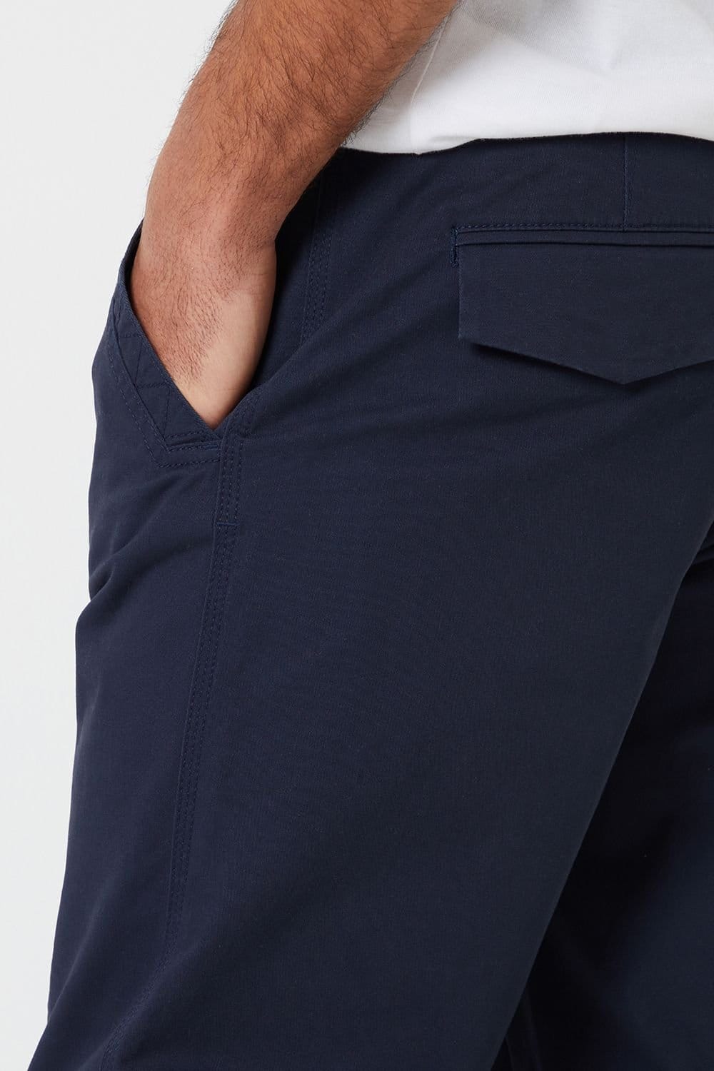 Saltwell Saltwell Men's Stretch Cotton Blend Chino Trousers in Navy - 4