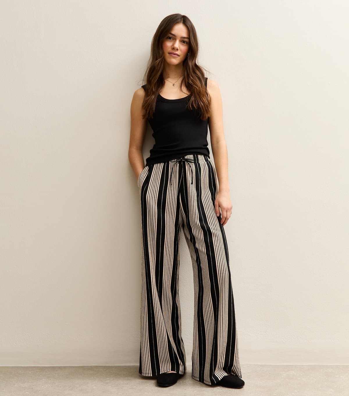New Look Women's Petite Black Crinkled Striped Wide Leg Trousers New Look