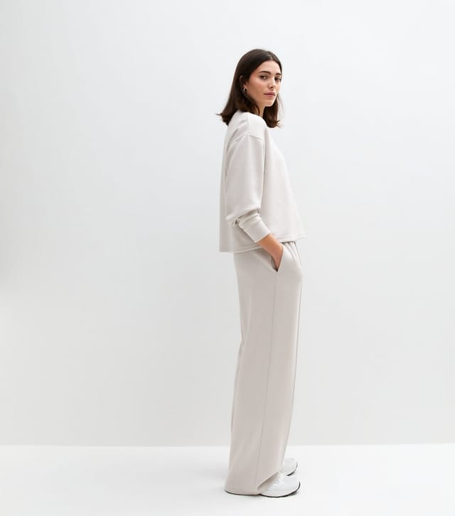 New Look Women's Premium Light Grey Soft Touch Wide Leg Joggers New Look - 3