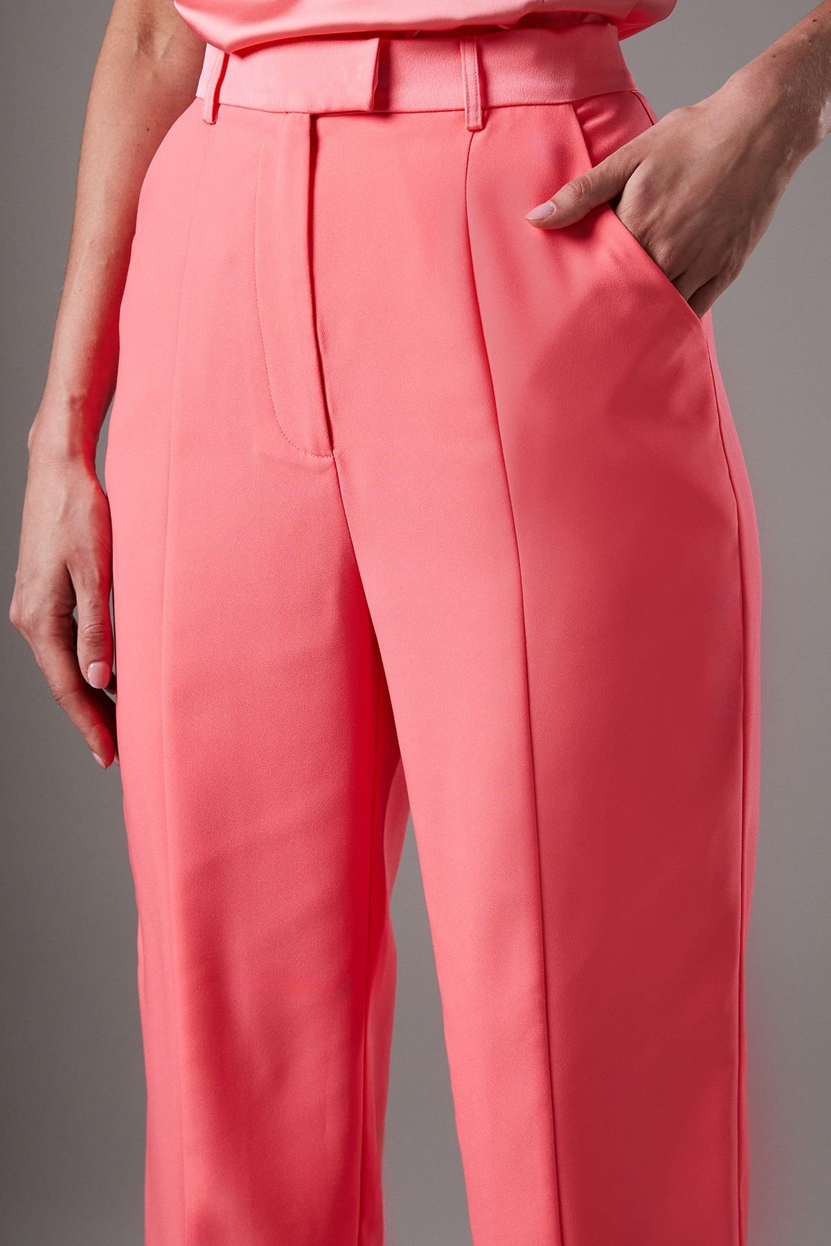 Coast Coast Women's Lisa Tan Split Front Trouser in Coral - 4