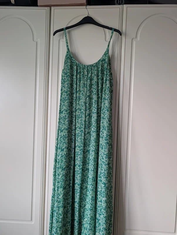 Autograph Autograph Plisse printed midaxi cami v-neck dress