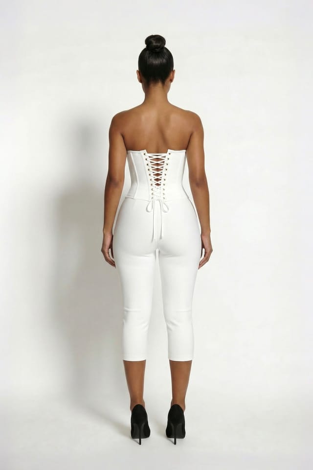 LEMONLUNAR LEMONLUNAR Women's The Yasmin Bandage Capri Pants White - 2