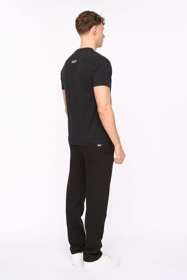Duck&Cover Duck&Cover Men's Rayland 100% Cotton Soft-Touch Graphic T-Shirt in Black - 2