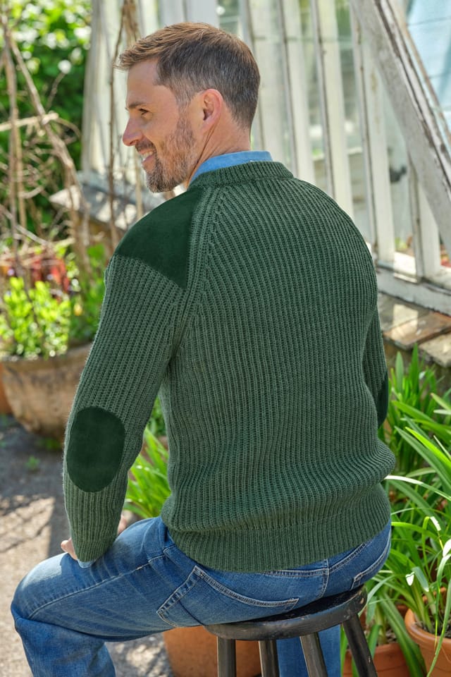 WoolOvers WoolOvers Men's Pure Wool Countryman Jumper in Green - 3