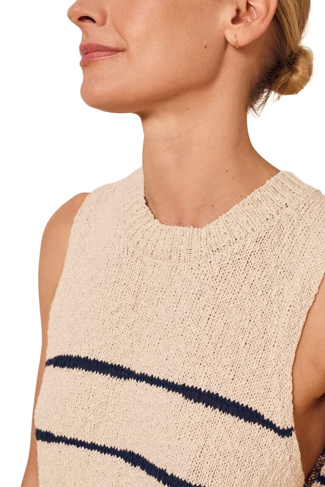 Celtic & Co Celtic & Co Women's Drop Stitch Knitted Vest Top in Ecru - 3