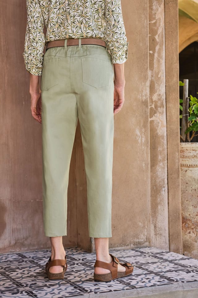 WoolOvers WoolOvers Women's Womens Cropped Jean in Green - 2