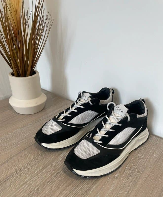 Cleens Cleens Essential Runners Size 8