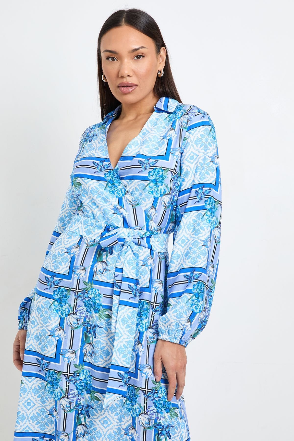 Wallis Wallis Women's Tile Print Wrap Midi Dress in Blue - 4