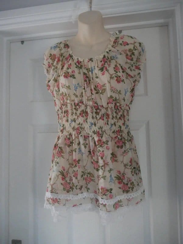 Carbon Carbon Blouse Ladies Size 14 Cream Floral Lace Hem Chiffon Top Summer BNWT New - 1