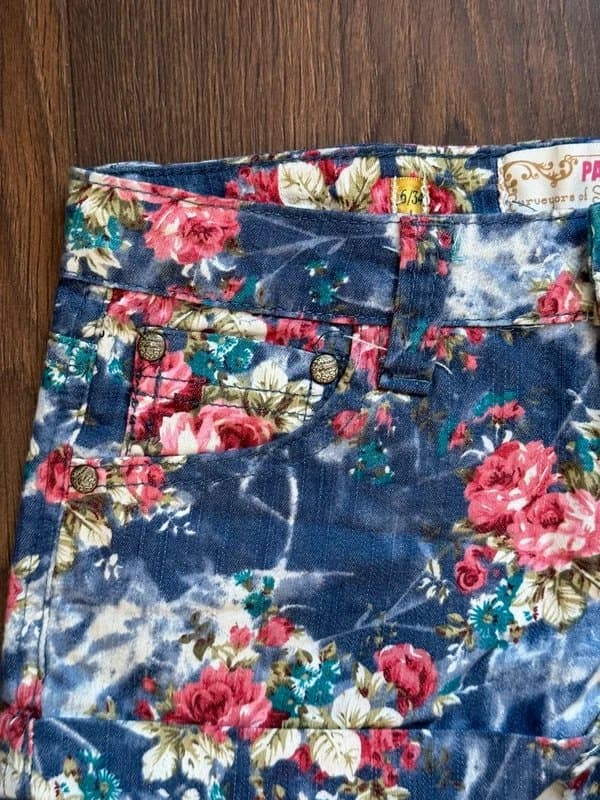 Vintage Dressing Vintage Y2K floral patterned low rise denim mini micro shorts - UK 6