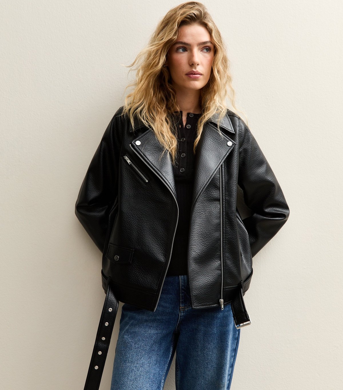 New Look Women's Black Faux Leather Textured Oversized Biker Jacket New Look - 2