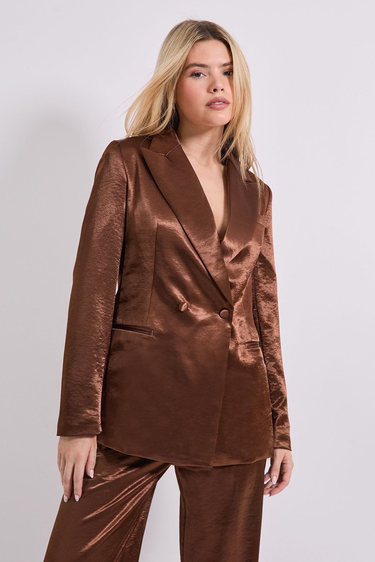 Dorothy Perkins Dorothy Perkins Women's Satin Double Breasted Blazer in Chocolate - 4