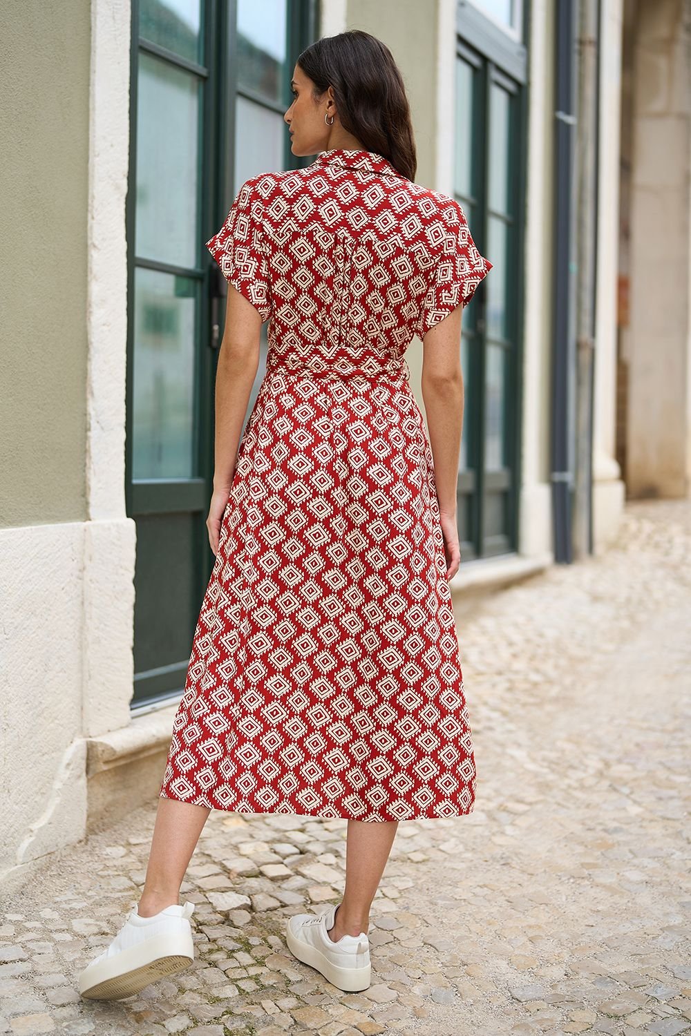 Yumi Yumi Women's Red Viscose Midi Shirt Dress With Matching Belt - 3