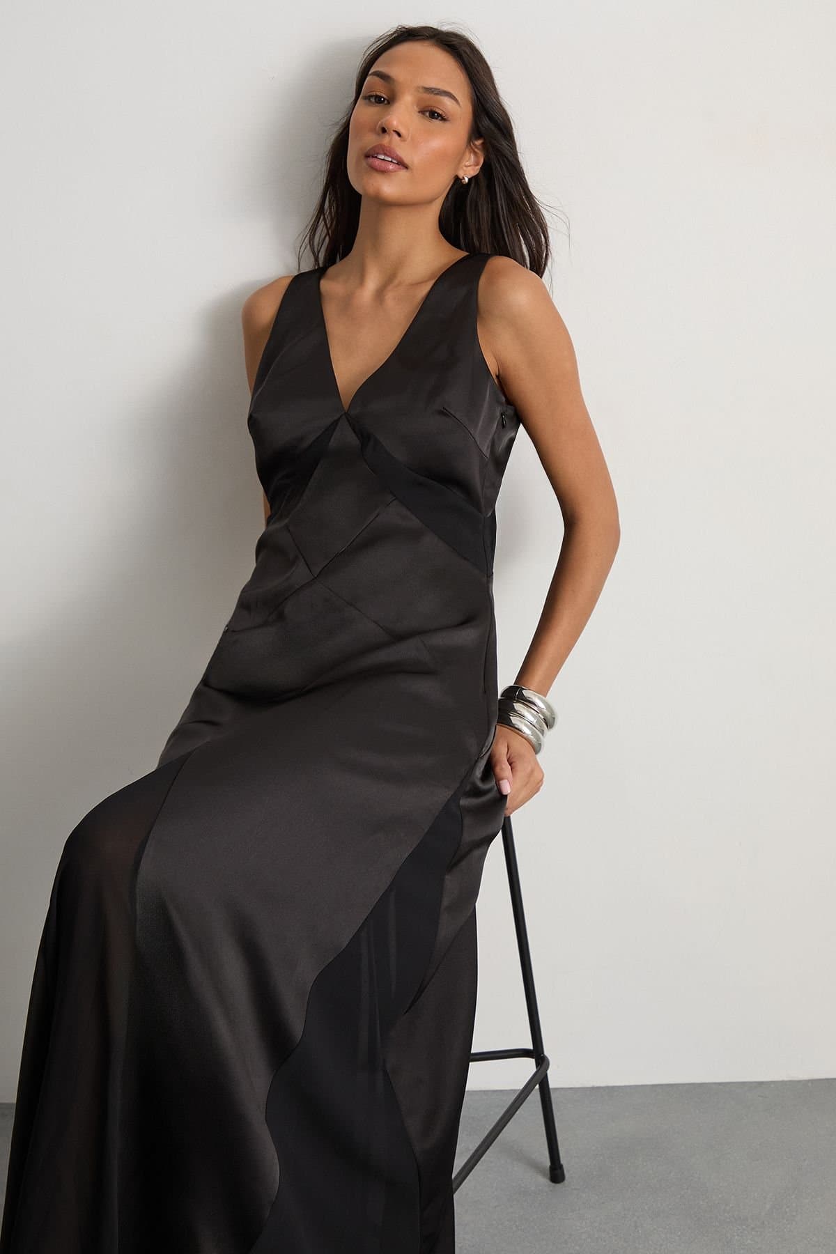Warehouse Warehouse Women's Satin & Chiffon Mix Midaxi Dress in Black