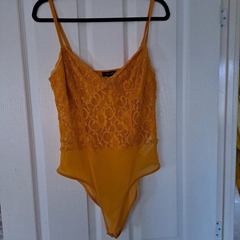New Look Mustard Lace Bodysuit Size 16
