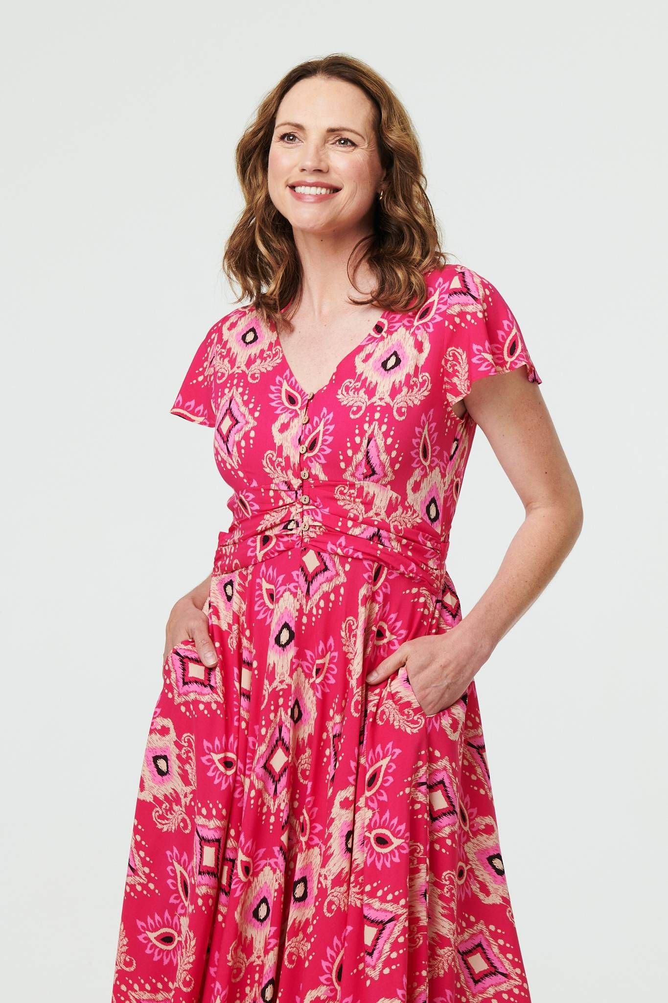 Izabel London Izabel London Women's Printed Cap Sleeve Ruched Maxi Dress in Pink - 2