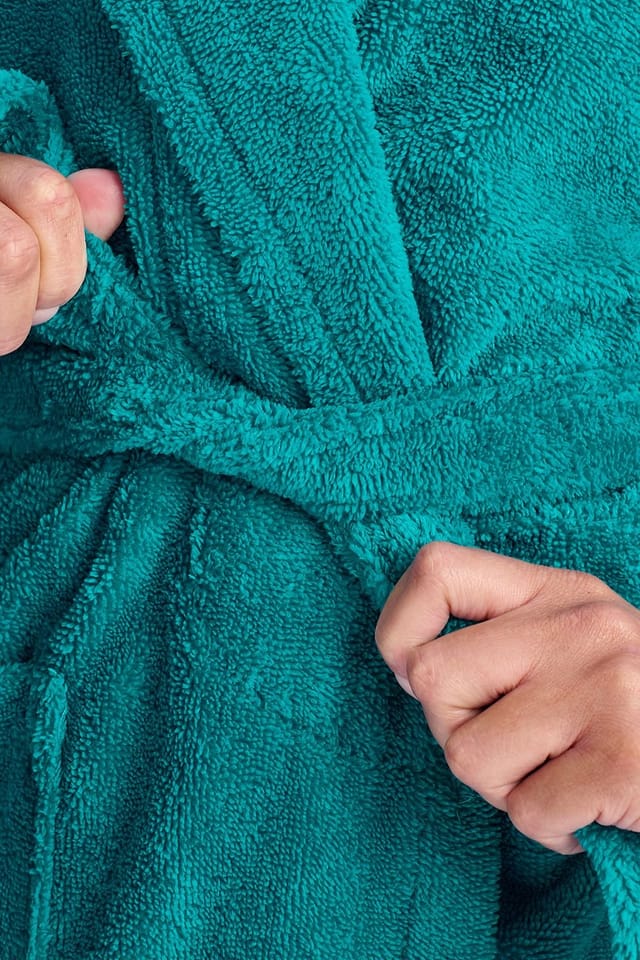 Christy CHRISTY Women's 'Supersoft Cosy' Microvelour Bath Robe in Light Blue - 3