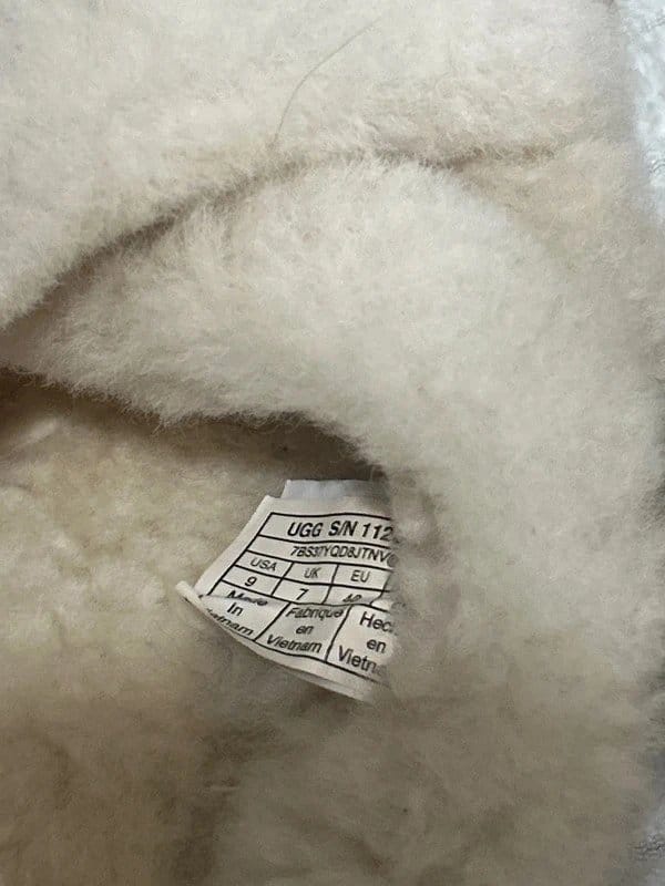 UGG ugg cream beige slippers - 1