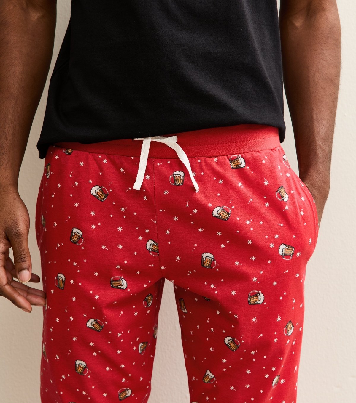 New Look Men's Red Regular Santa Print Top and Tapered Bottoms Pyjama Set New Look - 3