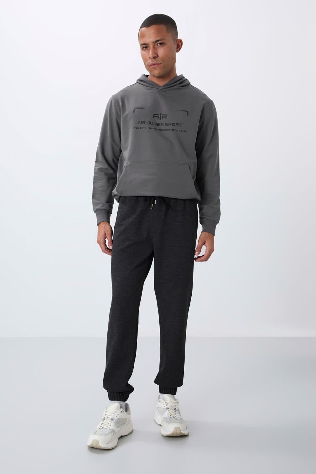 Tommy Life Tommy Life Men's Regular Fit Fleece Sweatpants in Charcoal