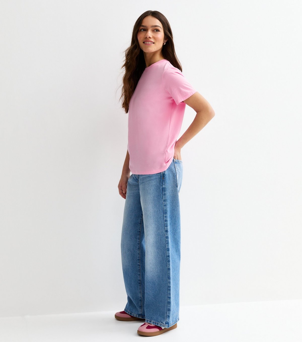 New Look Women's Petite Bright Pink Relaxed Crew Neck T-Shirt New Look - 2