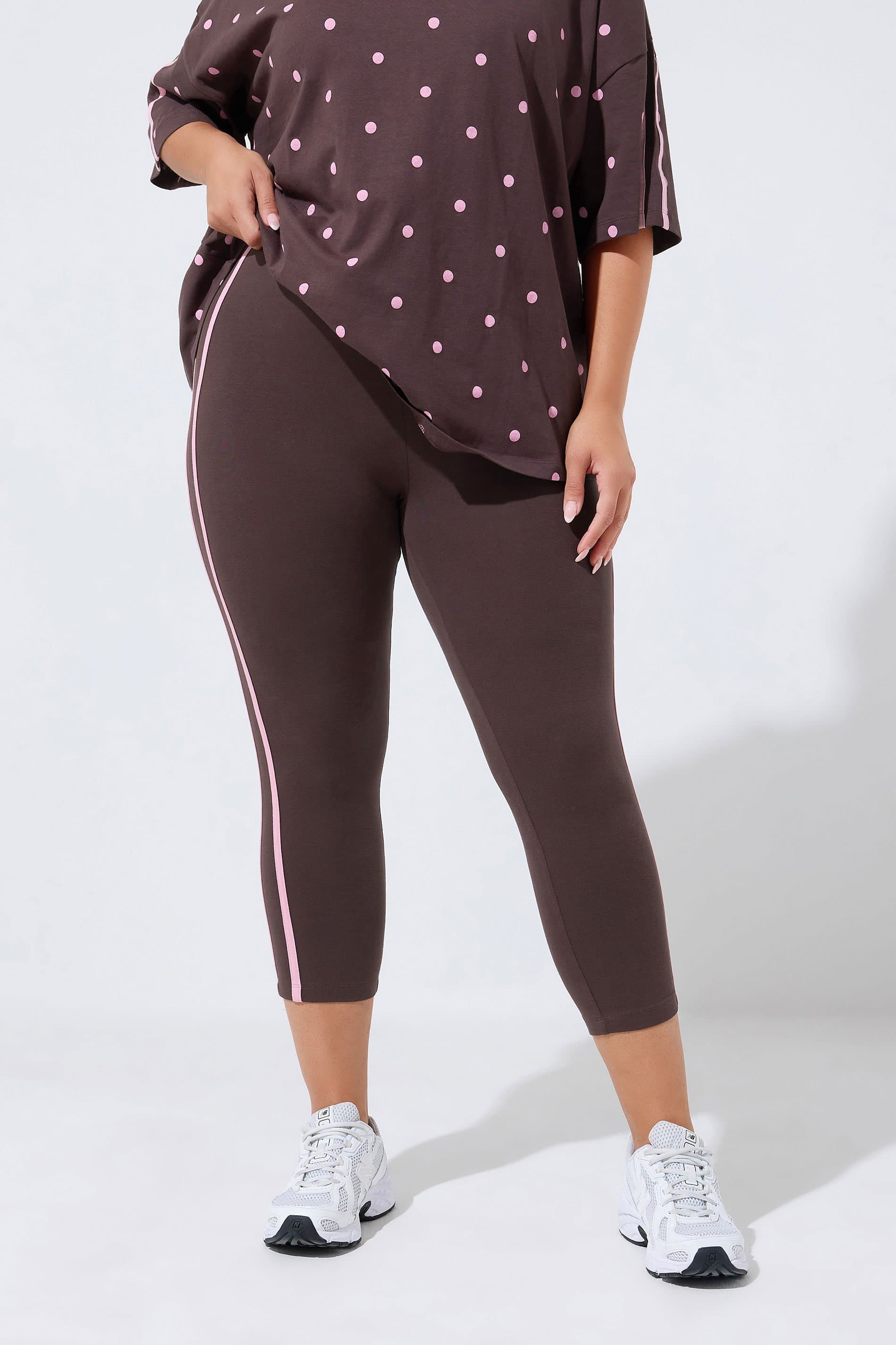 Yours Active Plus Size Chocolate Brown Cropped Leggings