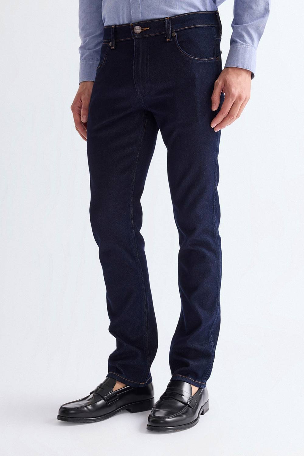 Wrangler Wrangler Men's Greensboro Straight Fit Jeans Moonlight Rinse in Blue - 2