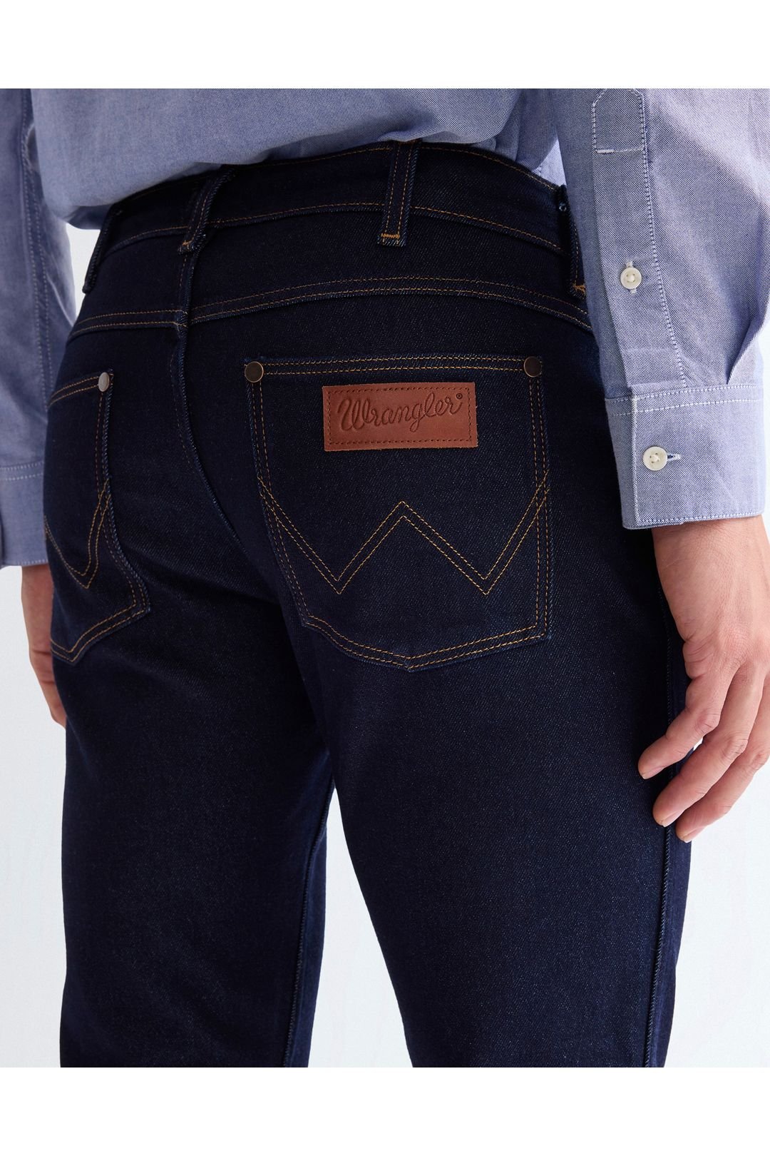 Wrangler Wrangler Men's Greensboro Straight Fit Jeans Moonlight Rinse in Blue - 4