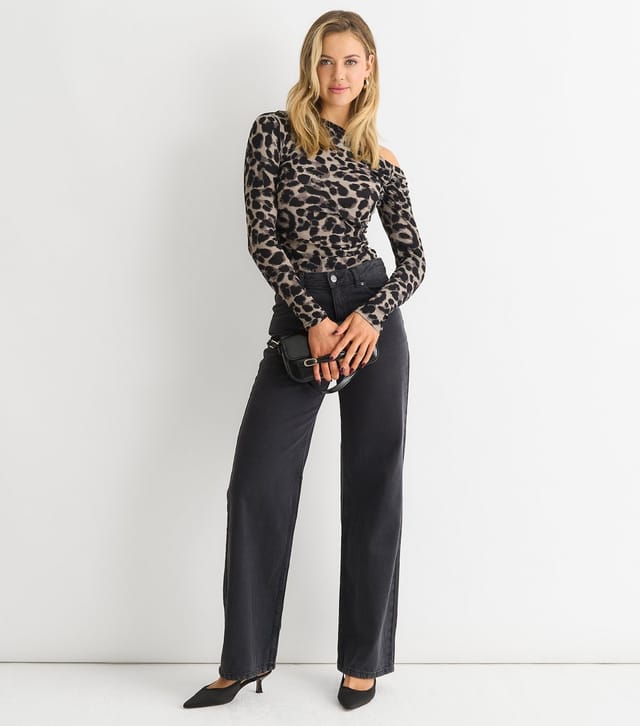 Gini London Women's Grey Animal Print Jersey Top Gini London New Look - 2