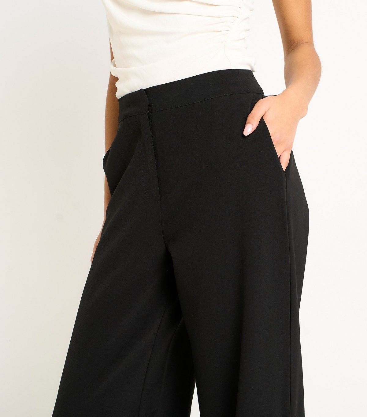 Gini London Women's Black Wide Leg Trousers Gini London New Look - 2