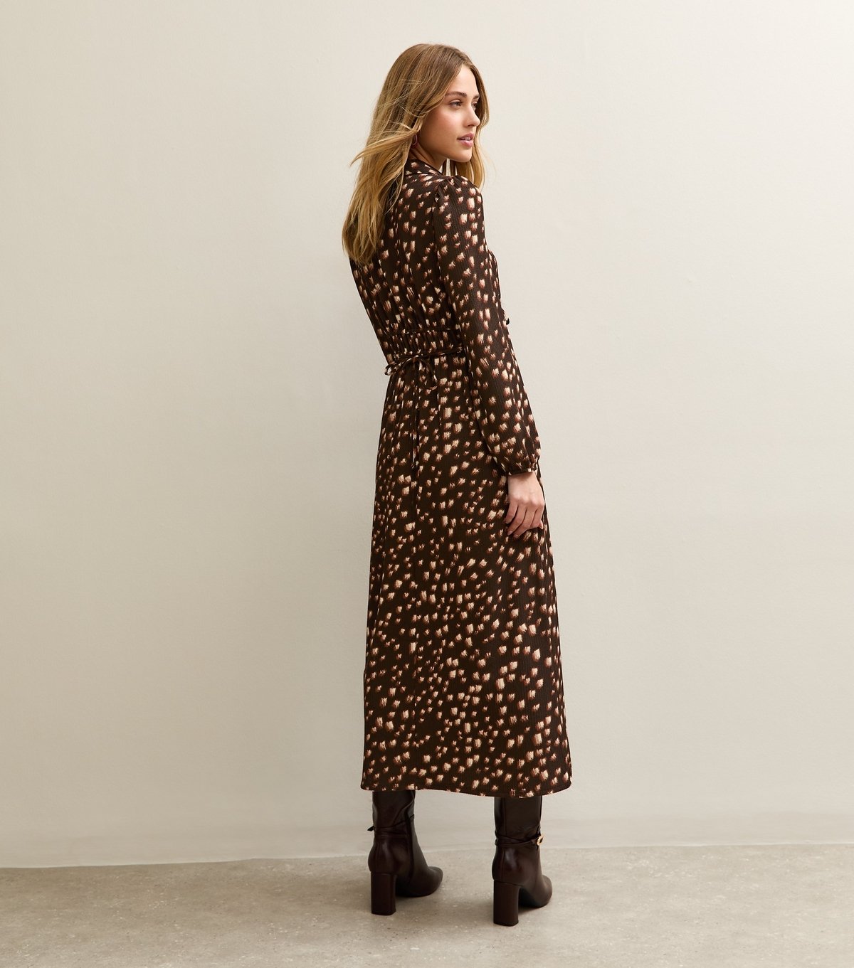 New Look Women's Brown Crinkle Texture Printed Midi Shirt Dress New Look - 4