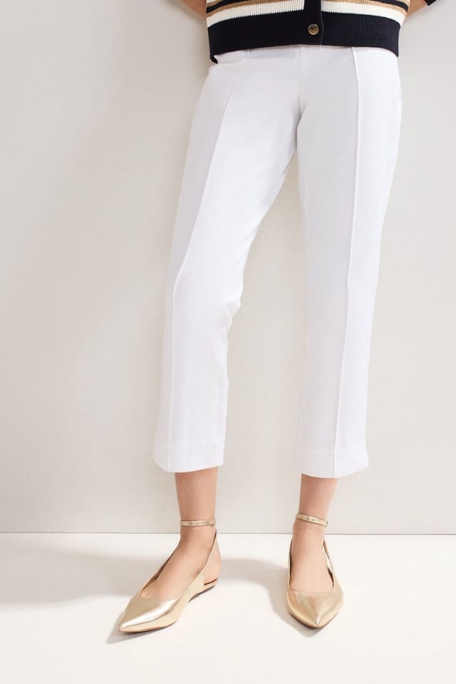 Phase Eight Phase Eight Women's Miah Cropped Stretch Slim Trouser in White - 3