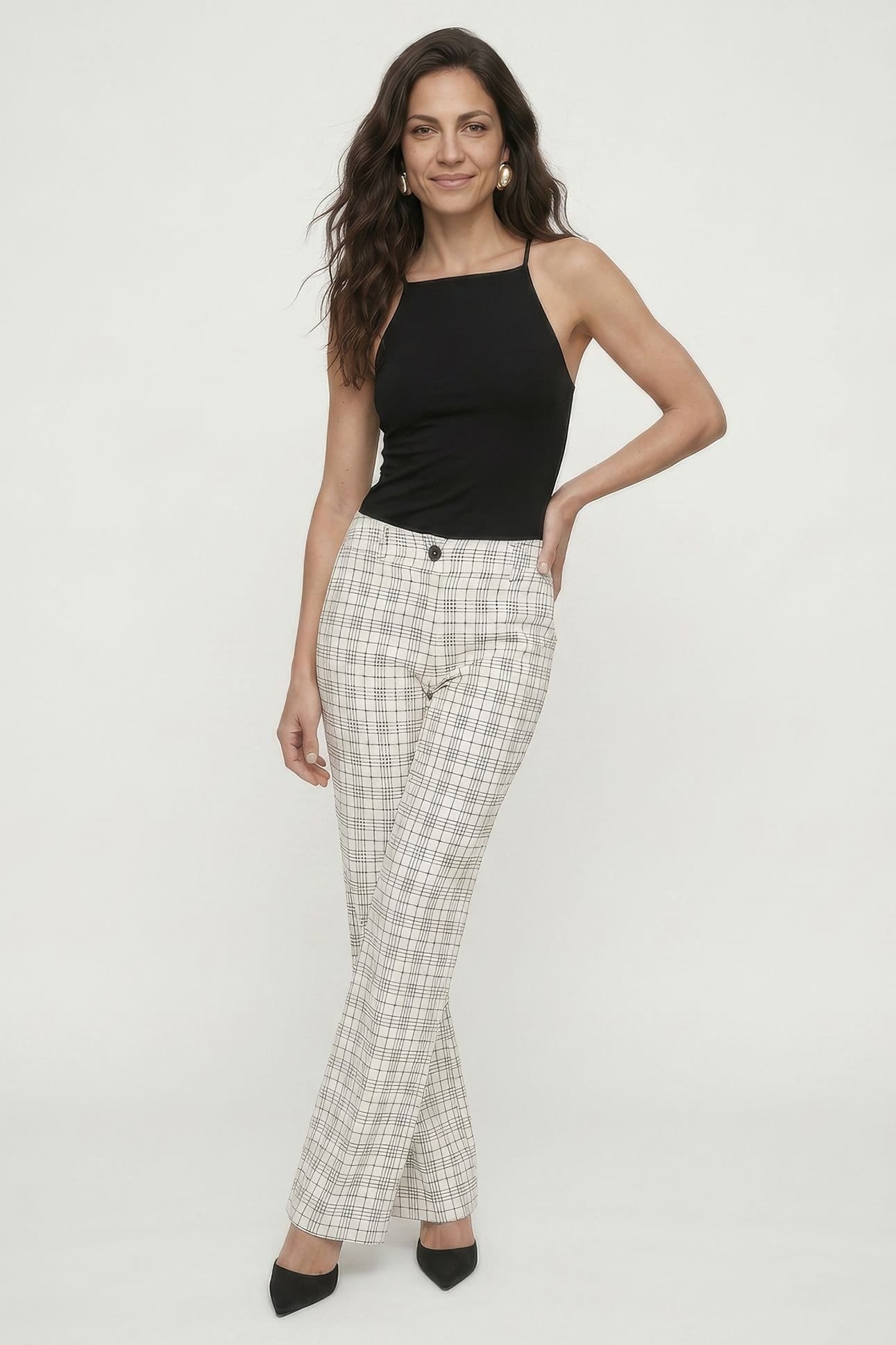 Lily and Lionel Lily and Lionel Women's Chess Check Print Trouser in White - 4