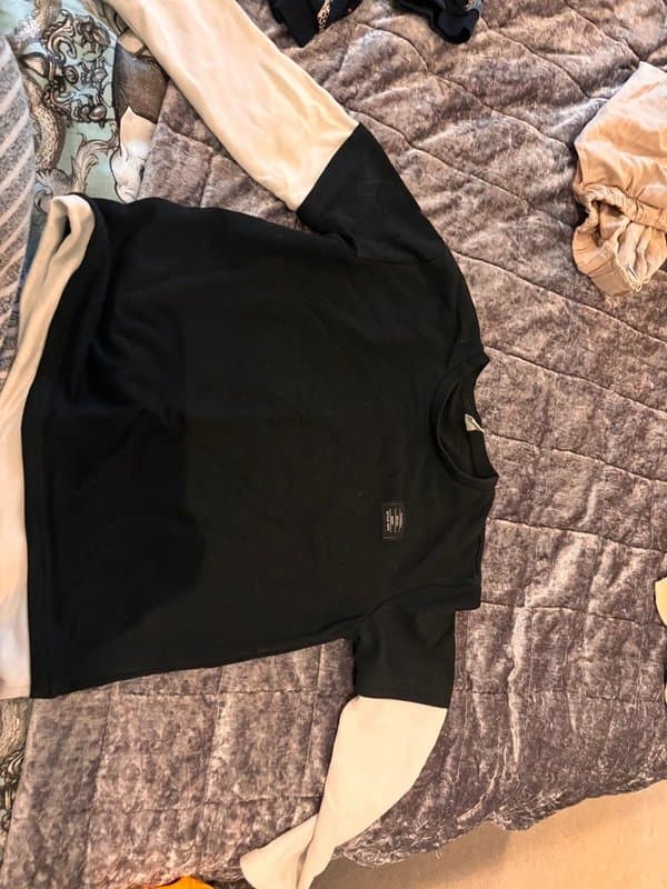 Shein Skater boy top age 10