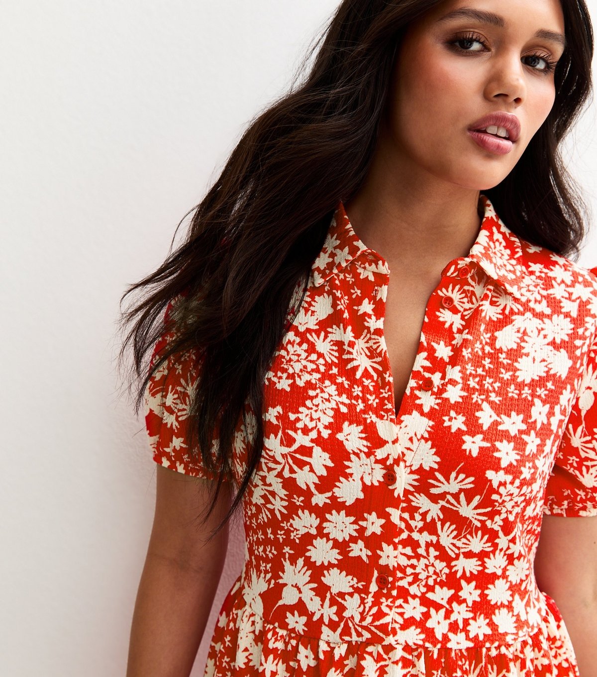 New Look Women's Red Floral Print Crinkled Tiered Mini Dress New Look - 2