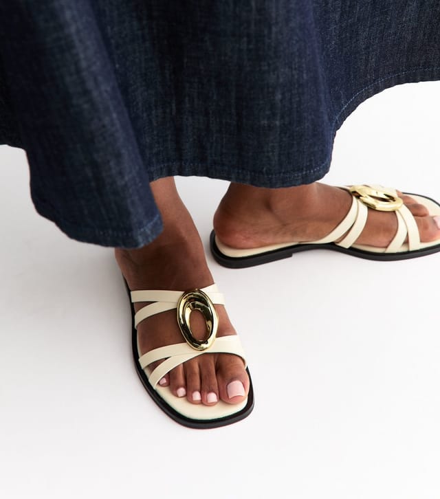 New Look Women's Off White Gold Abstract Buckle Mule Sandals New Look - 2