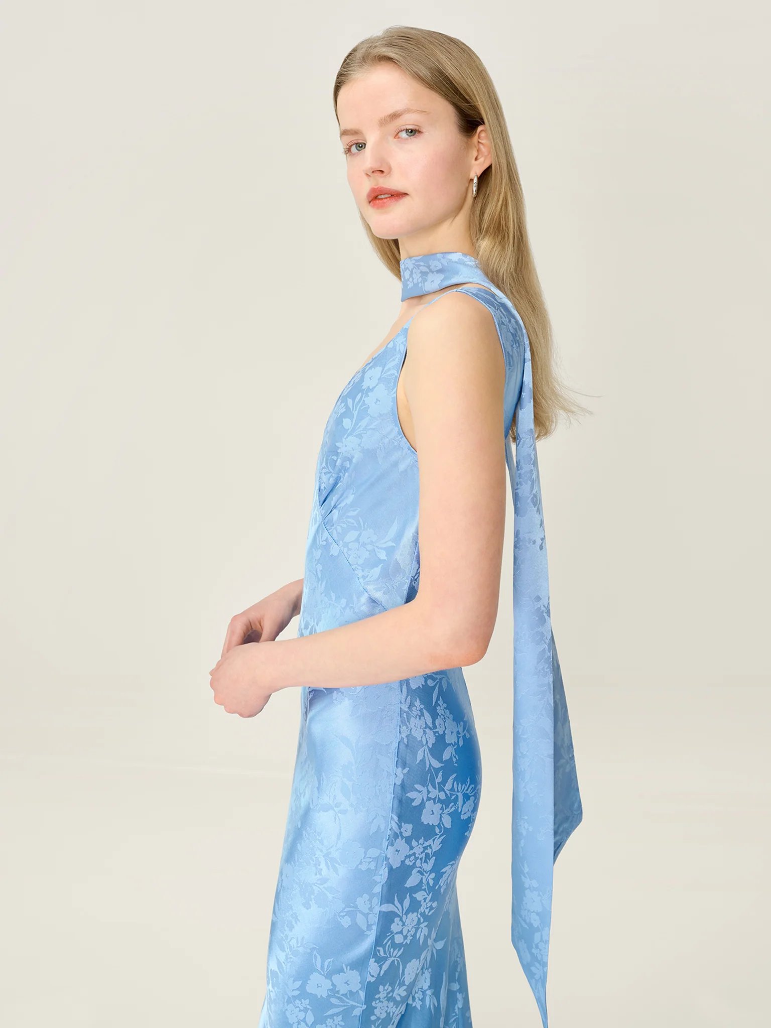 OMNES Scarlett Scarf in Vista Blue - 2