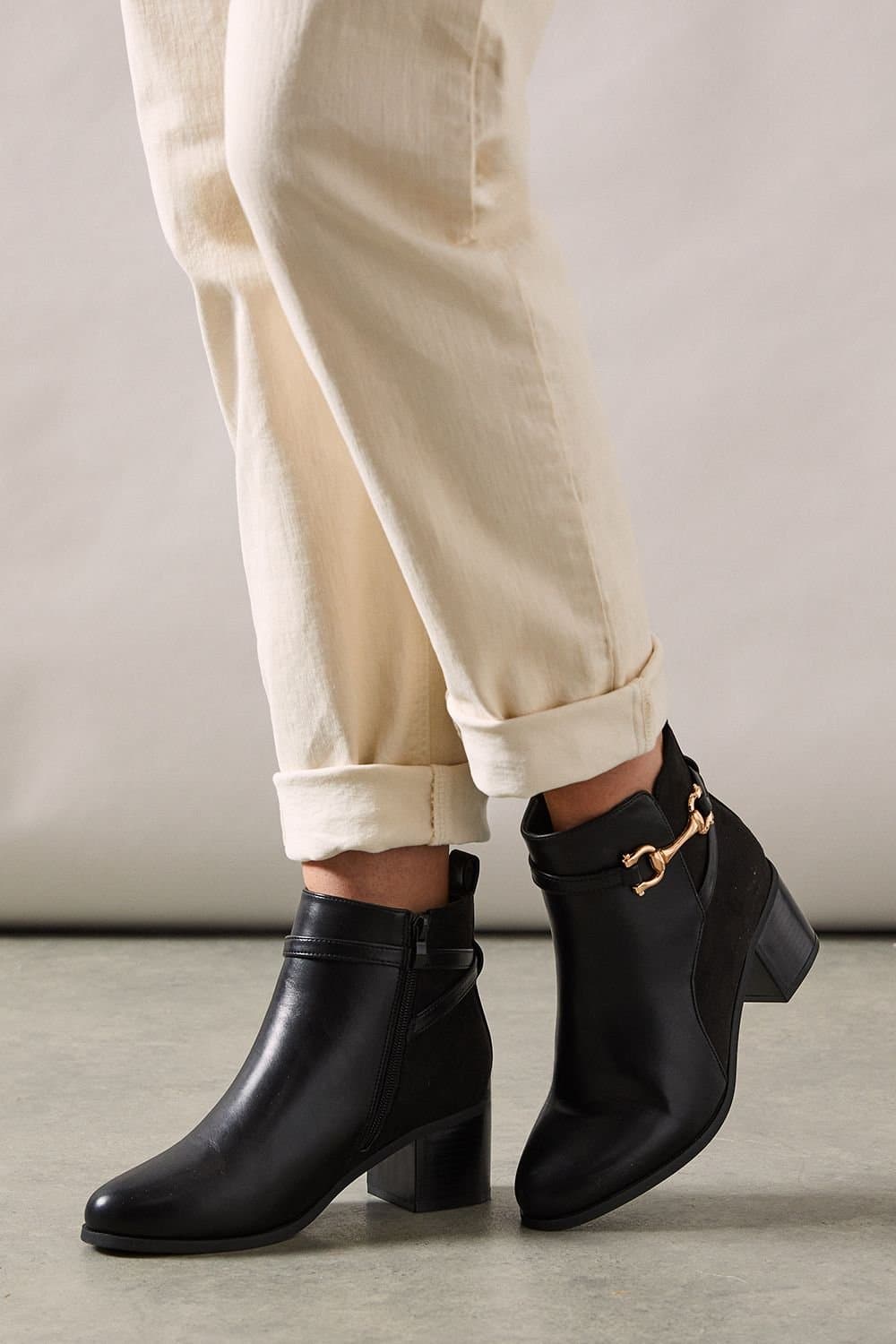 Wallis Wallis Women's Wide Fit Antonia Snaffle Detail Mid Heel Ankle Boots in Black