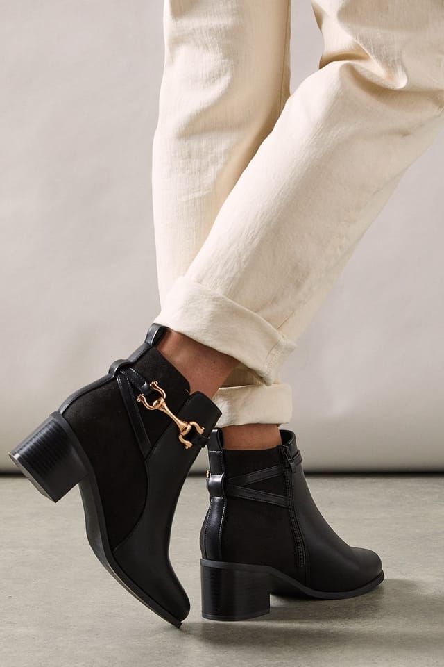 Wallis Wallis Women's Wide Fit Antonia Snaffle Detail Mid Heel Ankle Boots in Black - 2