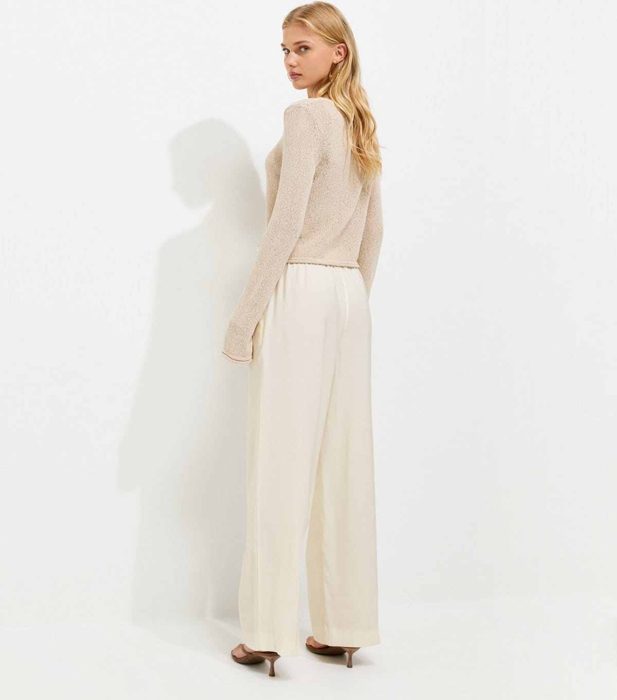 New Look Women's Cream Drawstring Front Crease Wide Leg Trousers New Look - 4