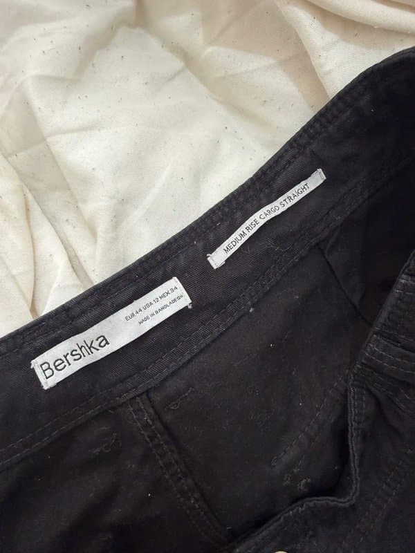 Bershka Bershka cargo pants - size 16